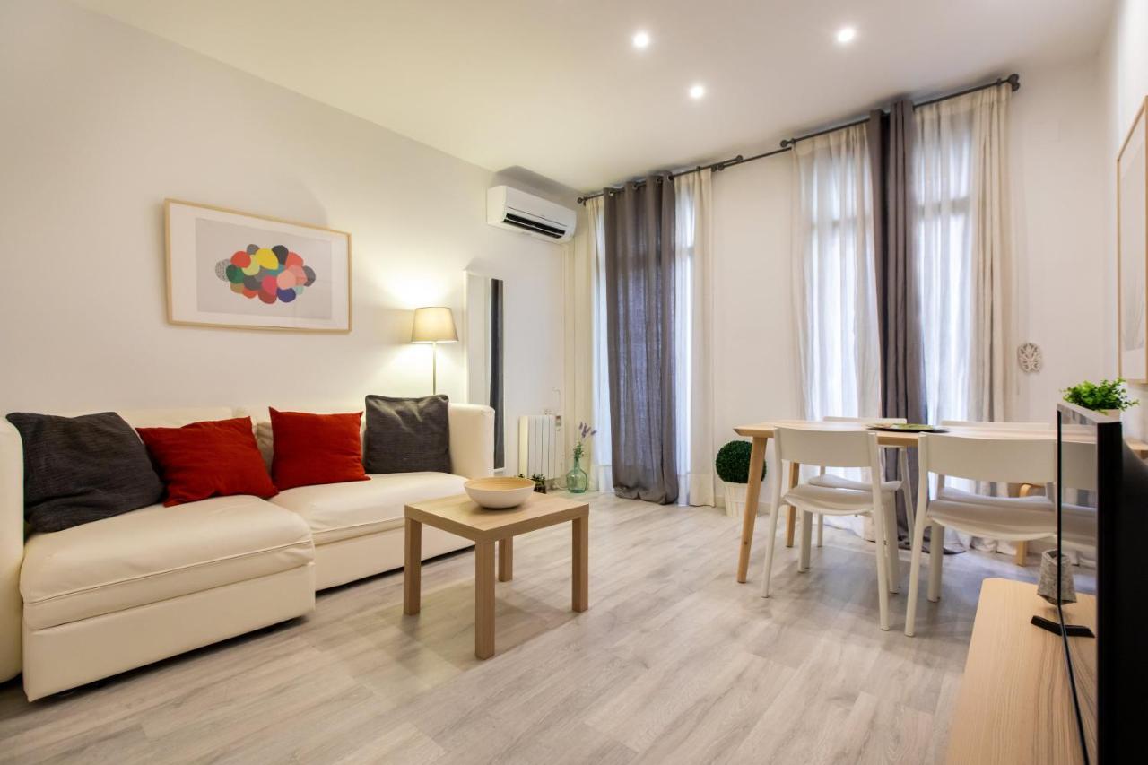 Pere Serafi 2 bedroom apartment Barcelona Bagian luar foto