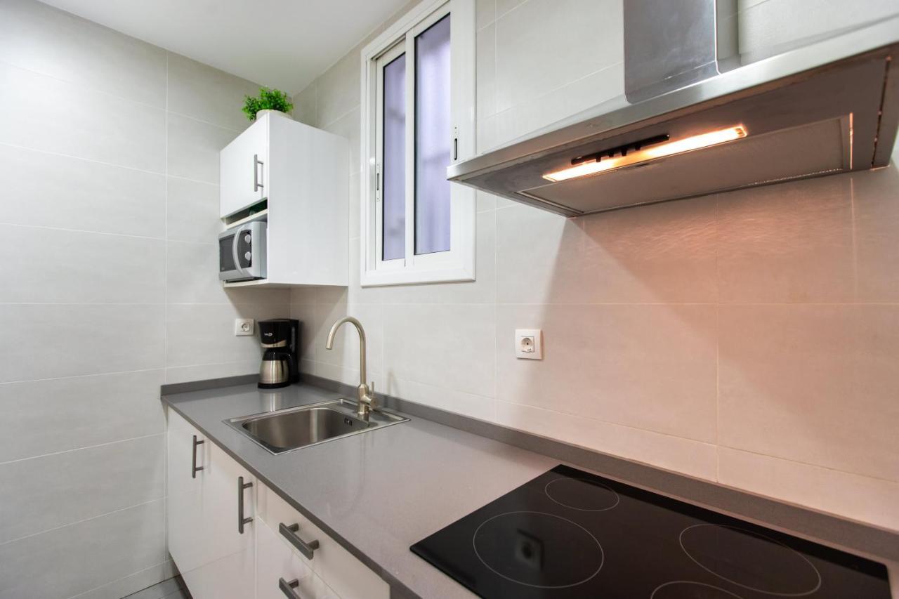 Pere Serafi 2 bedroom apartment Barcelona Bagian luar foto