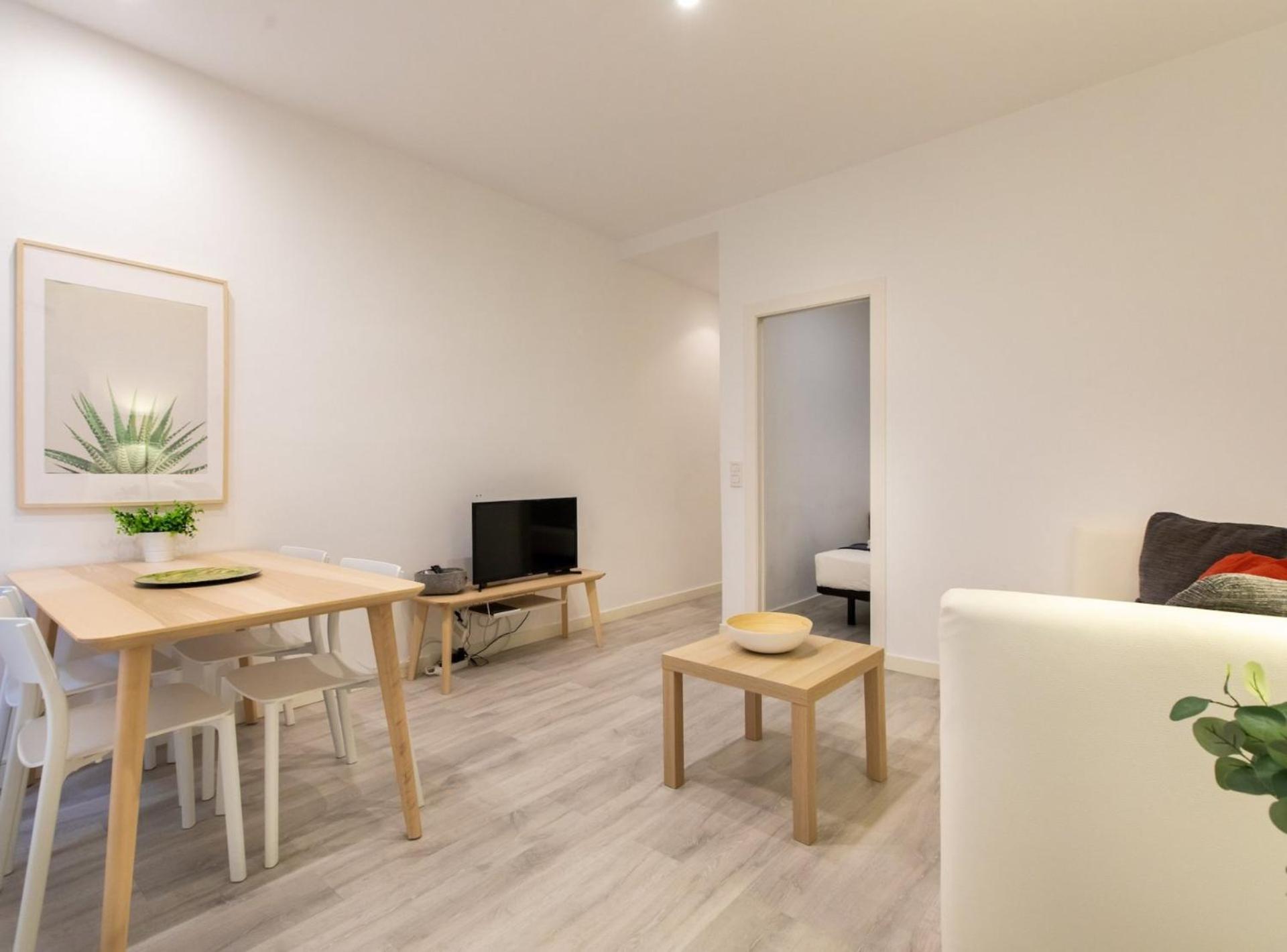 Pere Serafi 2 bedroom apartment Barcelona Bagian luar foto